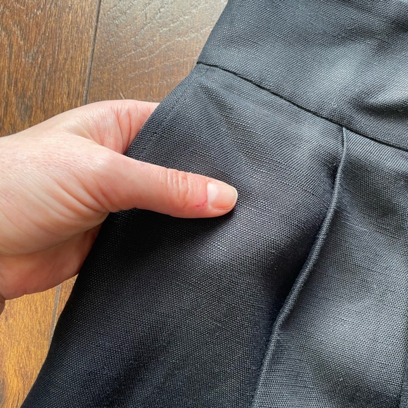 Large NWT Club Monaco Linen High Waist Bermuda Shorts. Sz 8. Black. - Picture 4 of 9